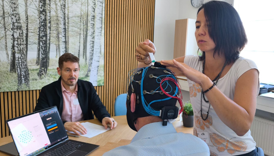EEG scan in progress
